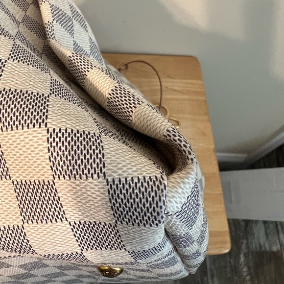 Louis Vuitton Damier Azure Artzy MM - Picture 7 of 14